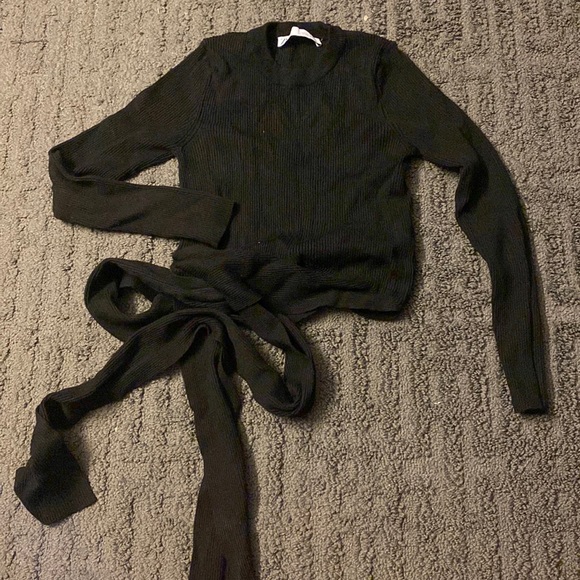 Black crop long sleeve - Picture 1 of 1